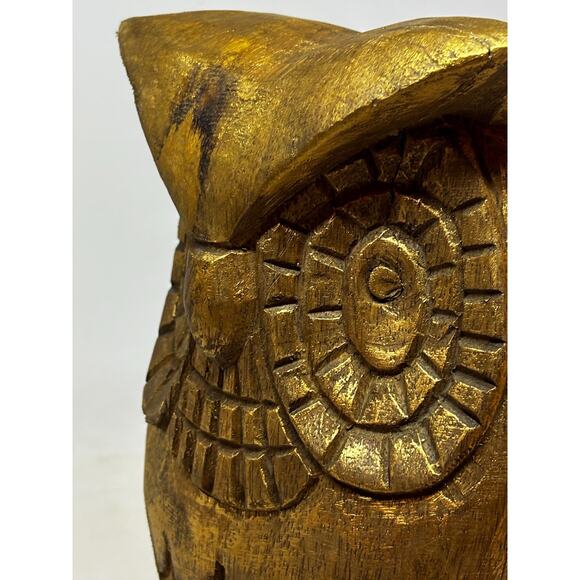 Solid Wood Hand Carved Owl Painted Gold With Black Felt bottom Green Front - Picture 9 of 9